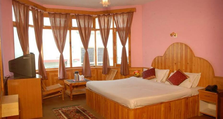 Village Heart Cottage, Manali 5